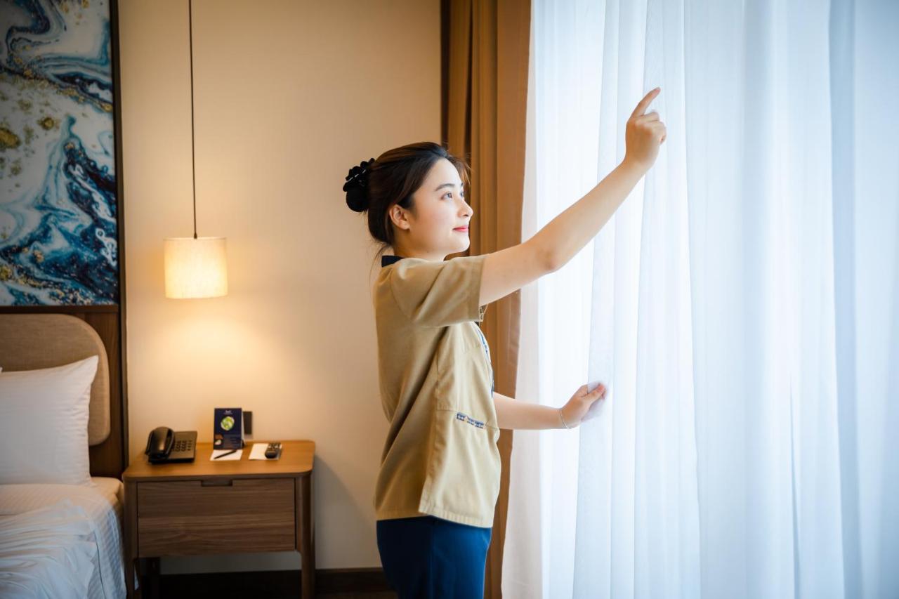 Muong Thanh Luxury Ha Long Centre Hotel Exteriör bild