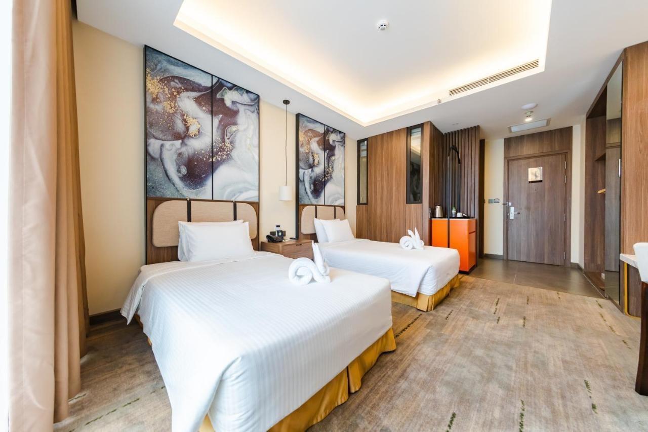 Muong Thanh Luxury Ha Long Centre Hotel Exteriör bild