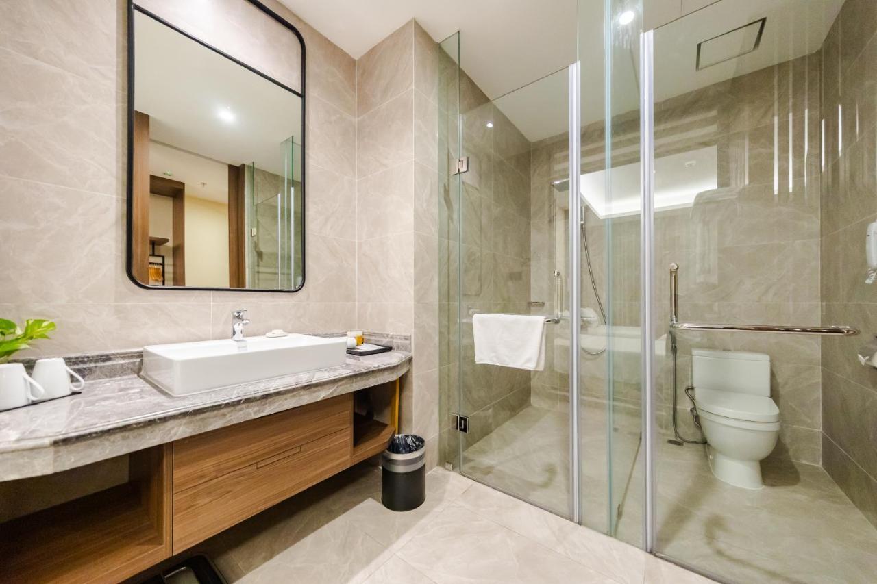 Muong Thanh Luxury Ha Long Centre Hotel Exteriör bild